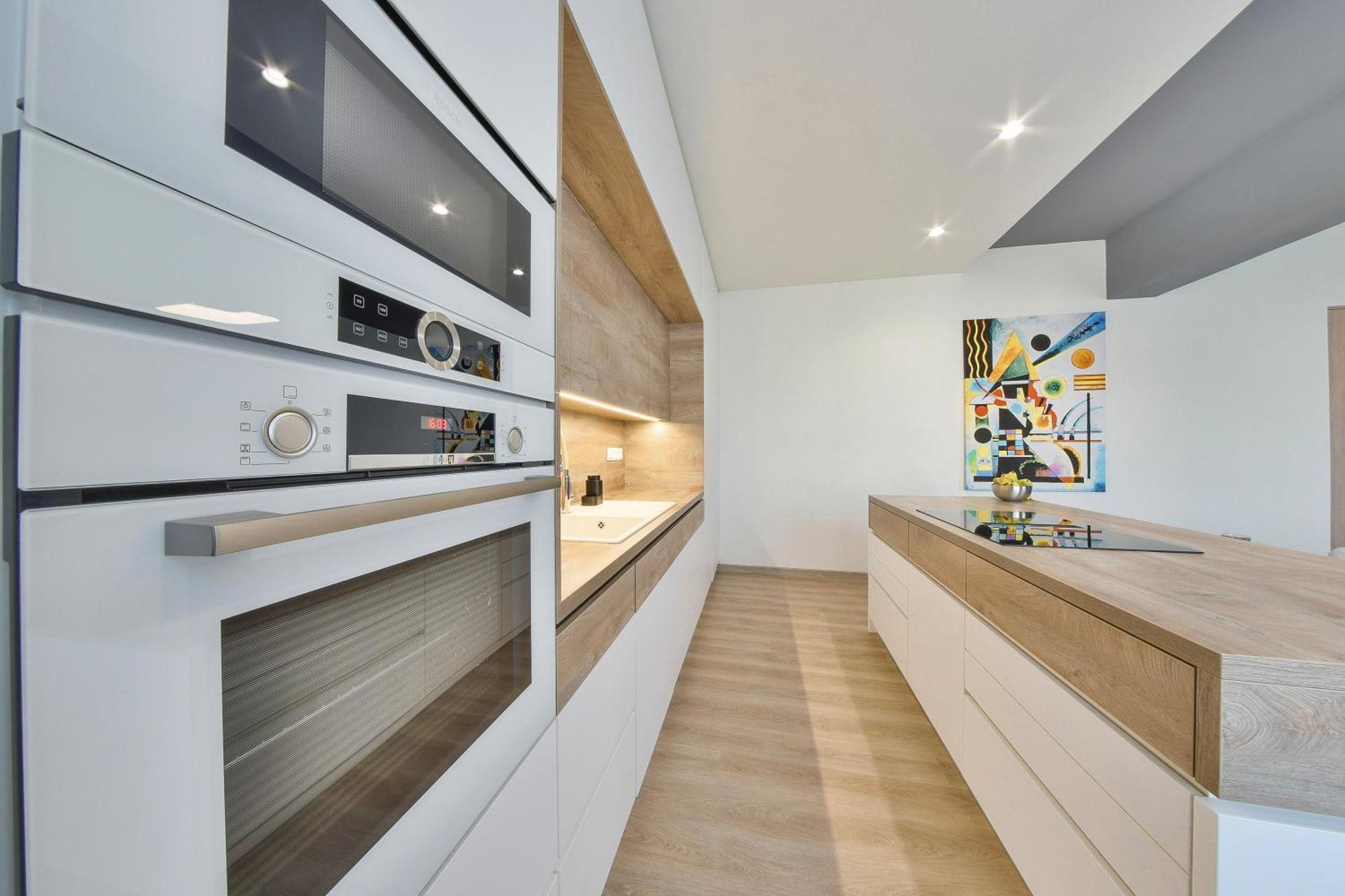 Chalupku - Luxurious Apartment 70M2 In Direct Centrum With Parking Included, Air-Conditioned, Balcony, Quiet Sleep, Best In Town Банська Бистриця Екстер'єр фото